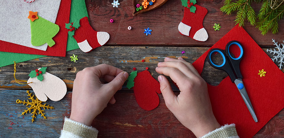 Kid-Friendly DIY Ideas for Your Christmas Tree!